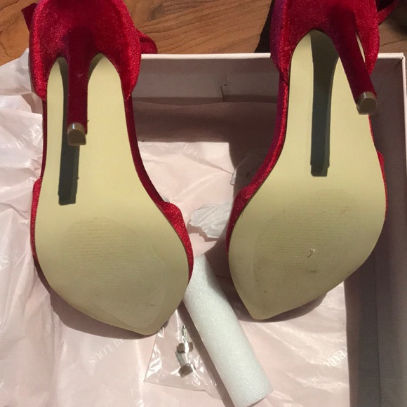 Brand new Red Just Fab pumps - Picture 2 of 4